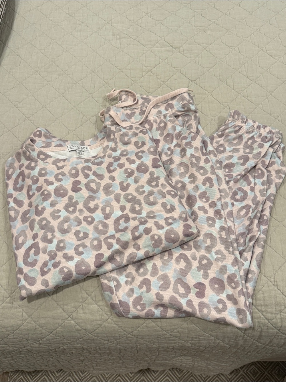 Pink Leopard Print Pajama Set - Soft Cozy Sleepwear